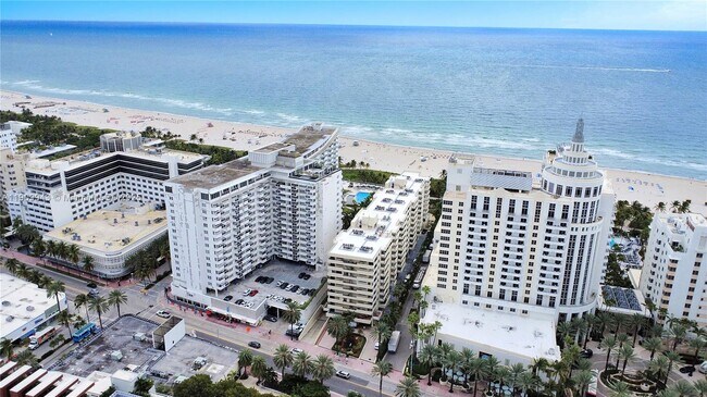 Photo - 1621 Collins Ave Unit 710