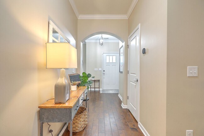 Photo - Spacious and updated home in Bluffs at Ash...