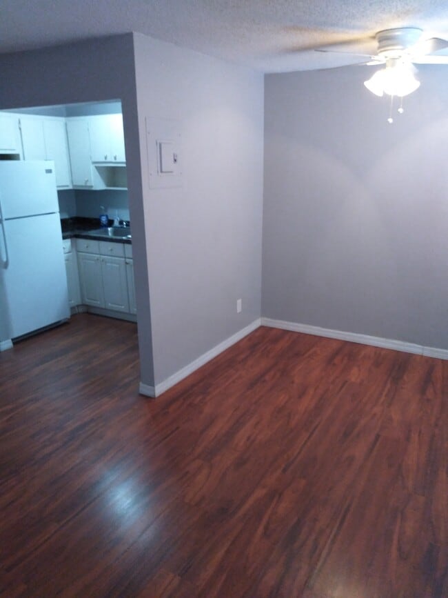 Photo - 526 SW 4th Ave Unit Apt 3