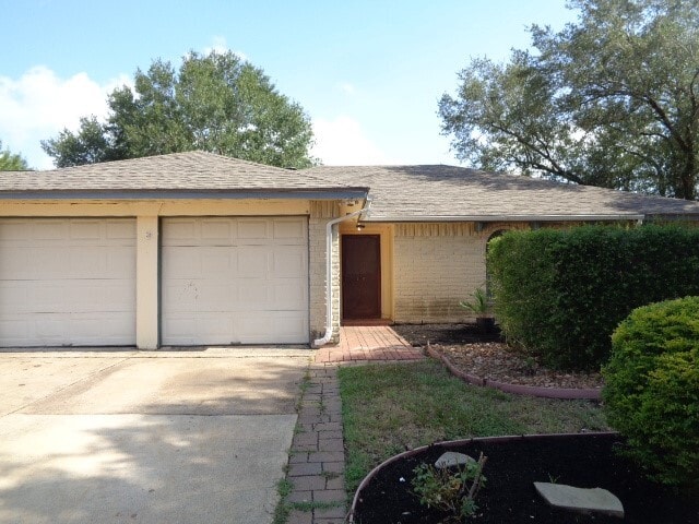 Photo - 19602 Southaven Dr House