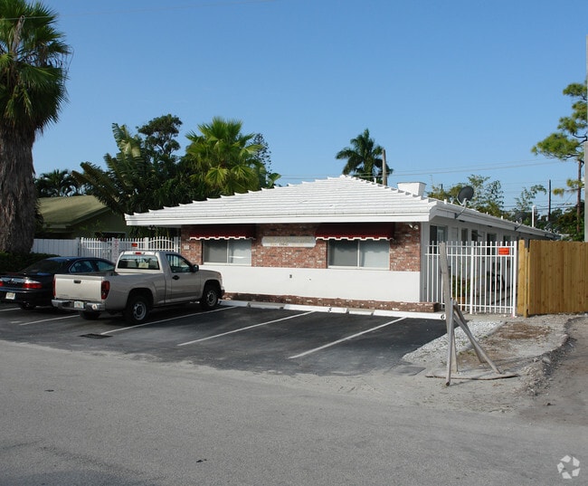Building Photo - 1219 NE 14th Ave Rental