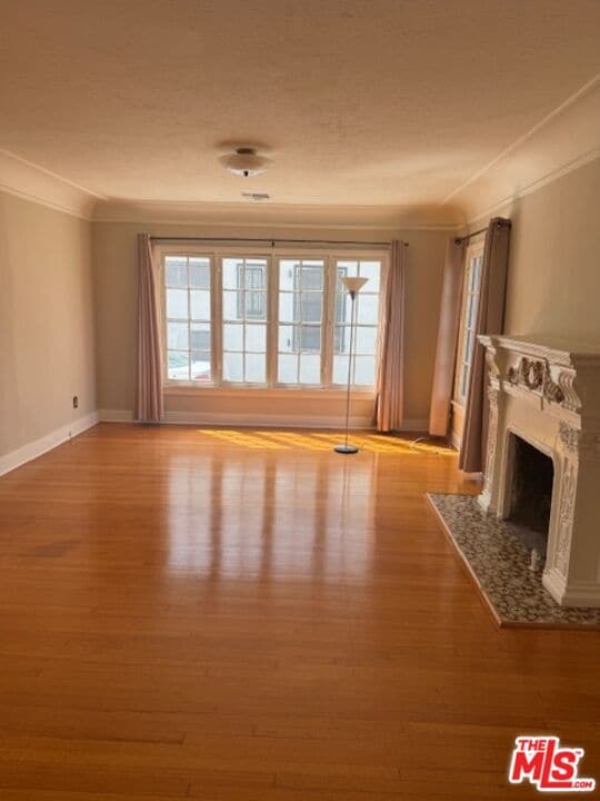 Photo - 848 Cochran Ave