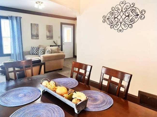 Photo - 819 Bell Ave