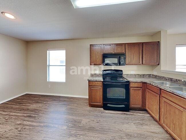 Photo - 4008 Freedom St