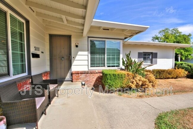 3109-3111 Hampshire Drive