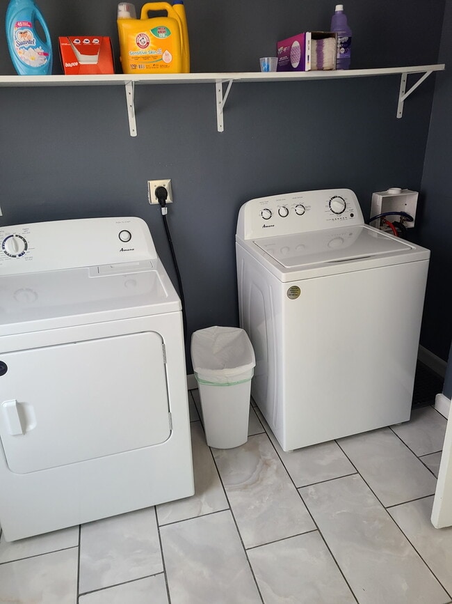 Photo - 2035 Spruce St