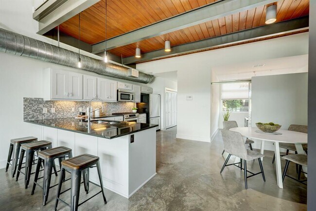 Photo - 2205 N Lamar Blvd Unit 125