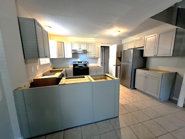 Photo - 124 Hampton Dr