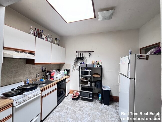 Building Photo - 17 Aberdeen St Unit 6 Rental