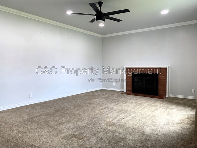 Photo - 21925 Vernetti Way
