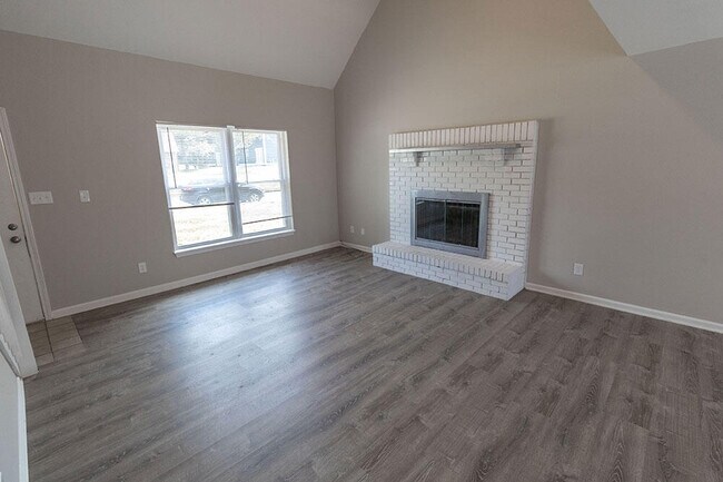 Photo - 3611 Hermitage Rd