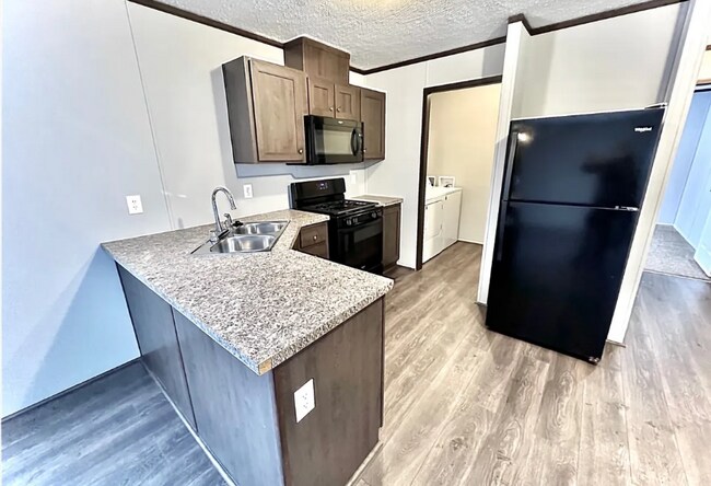 Photo - 17020 Sleepy Hollow Blvd