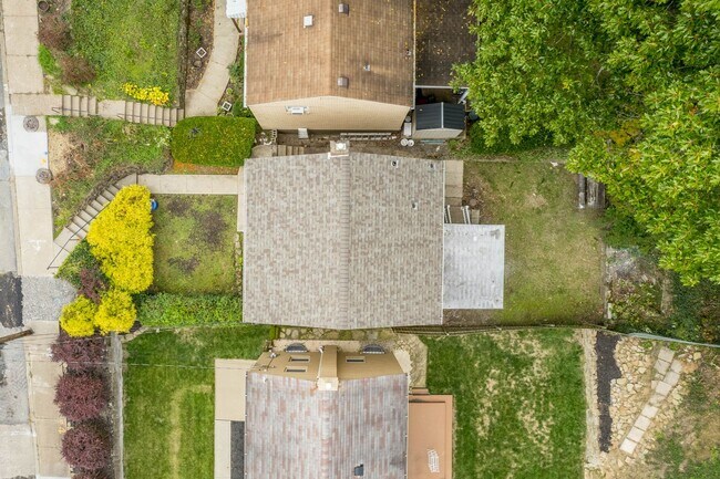 Photo - AVAILABLE OCT 1ST!! GORGEOUS 2 BEDROOM HOU...