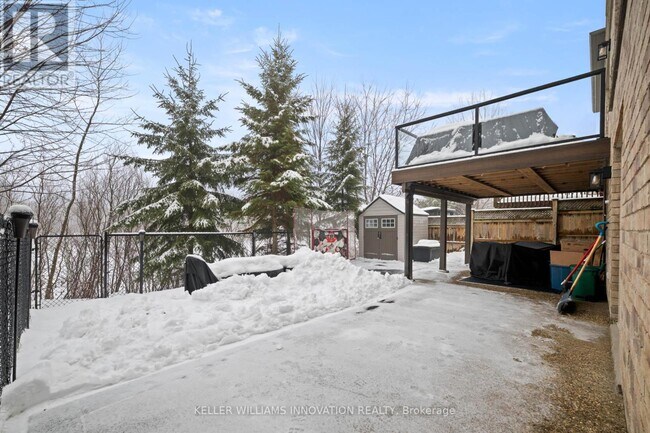 Photo - 695 Robert Ferrie Dr