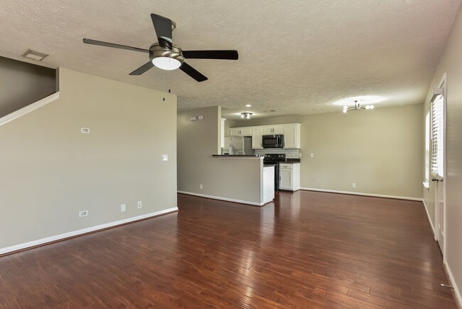 Photo - 105 Meigs Dr