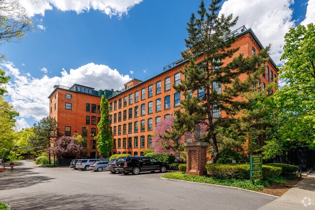 Mission Landing - Mission Landing Apartments