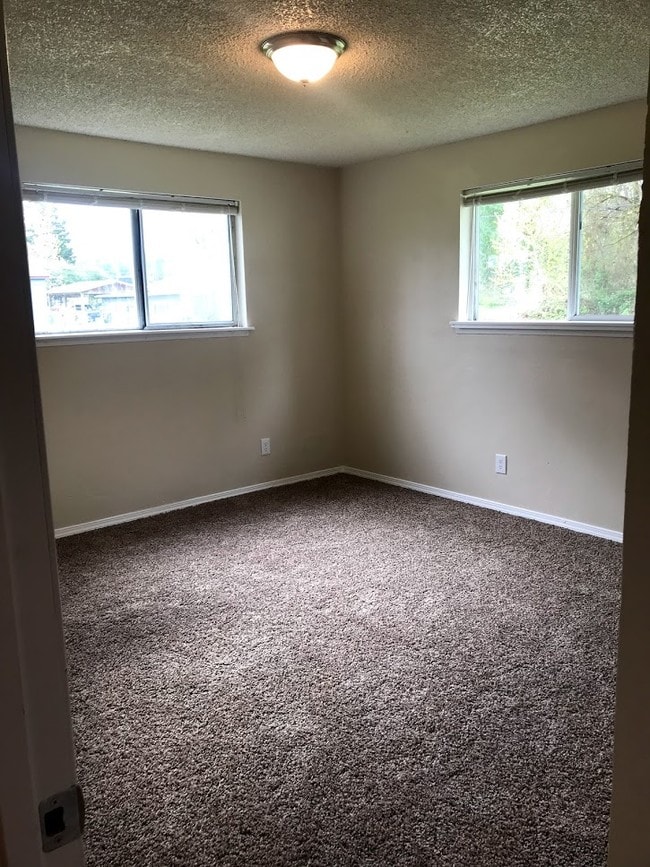 334 S 3rd St Rental For Rent in Shelton, WA