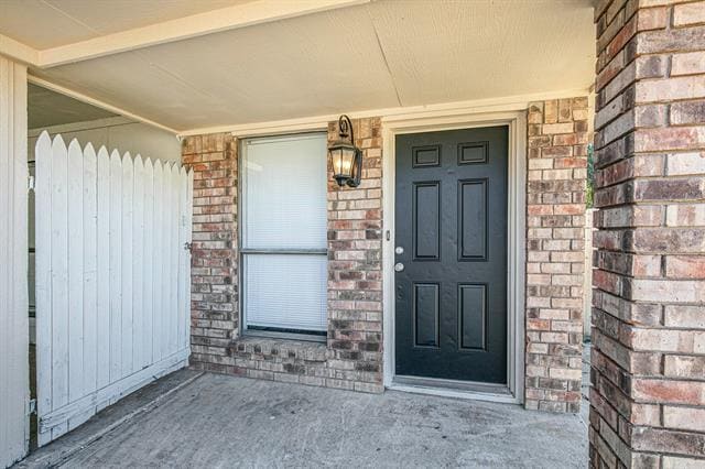 Photo - 2114 Windhurst Dr