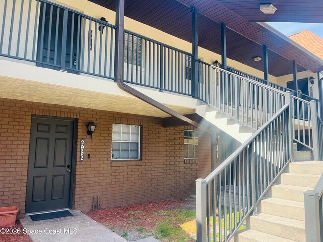 Building Photo - 2963 Sir Hamilton Cir Unit 8