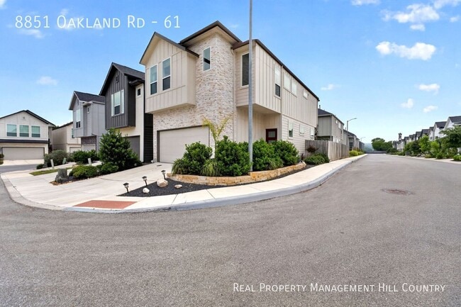 8851 Oakland Rd