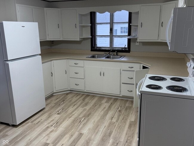 Photo - 6200 N State Rd 39