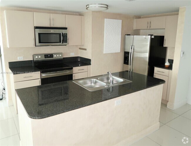 Building Photo - 1861 NW S River Dr Unit 1505 Rental