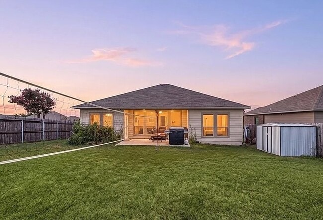Photo - 5804 Blackstone Dr