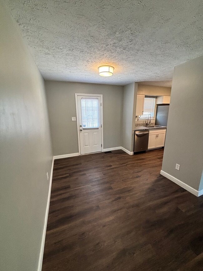 Photo - Spacious 3BR Rancher Near Washington Pike – Quiet Setting, Minutes to Downtown!