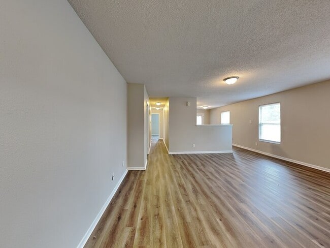 Photo - 7938 Hydrangea Ct