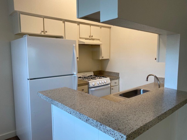 The Parker at Hyde Park - The Parker at Hyde Park Apartments