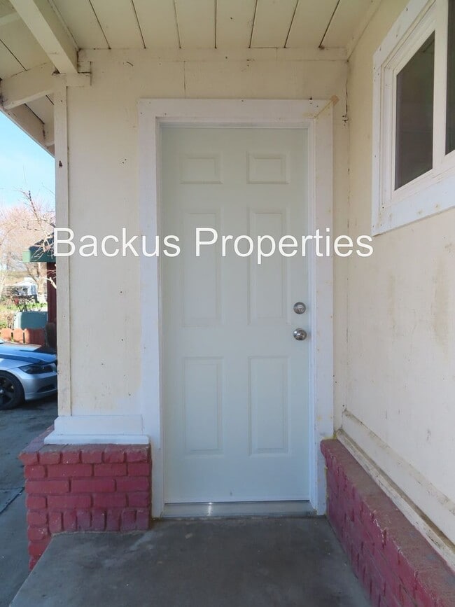 Photo - 59920 Martin St Unit A