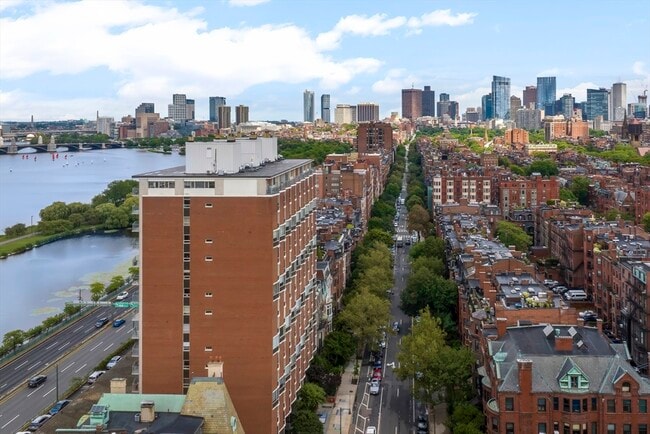 Photo - 330 Beacon St Unidad 85