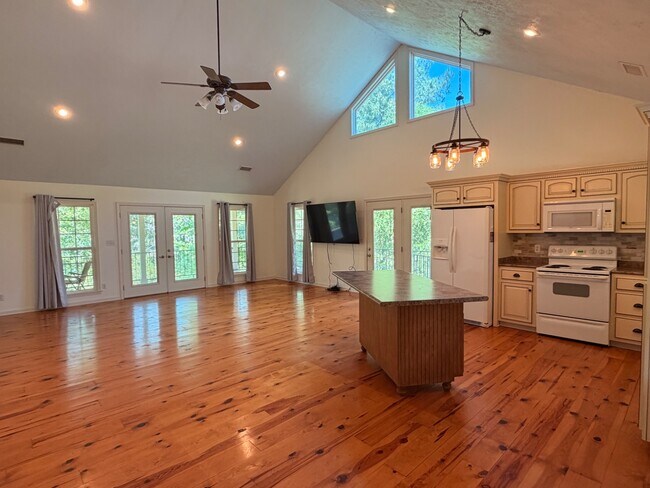 Photo - 505 Waterway Dr