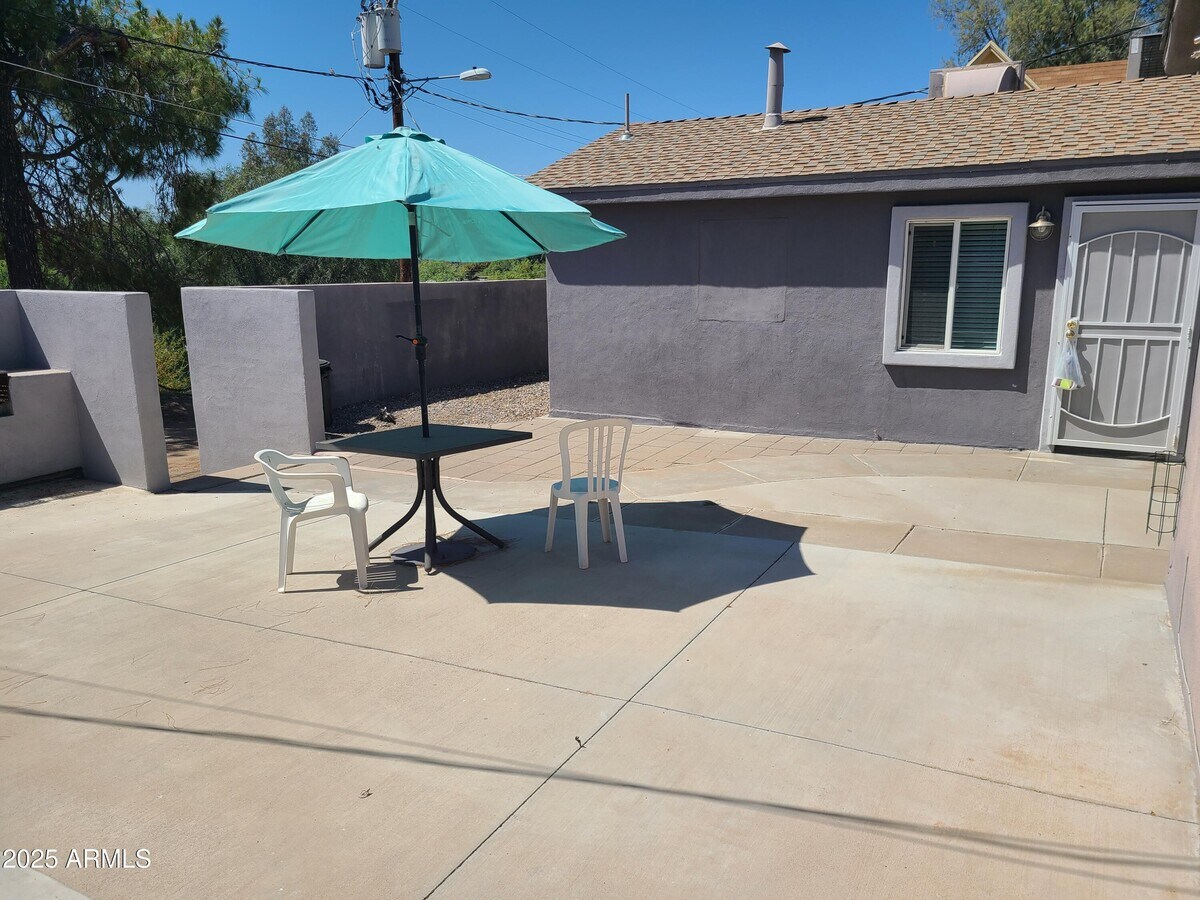 Photo - 145 W Wickenburg Way Apartamento Unidad D