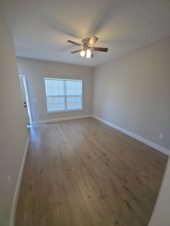 Photo - 5206 Oak Point Ct