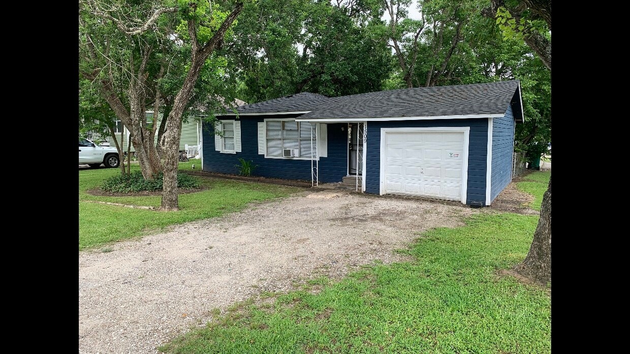 Photo - 1509 Main St (La Marque, TX)