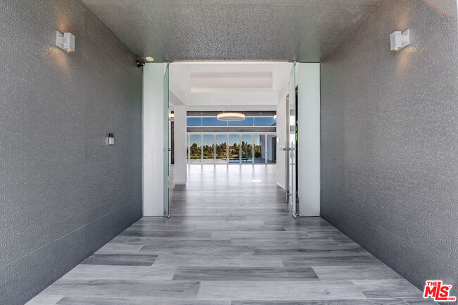 Photo - 16457 Westfall Pl