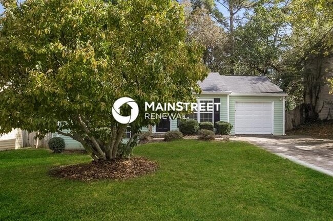 Building Photo - 3 Bedroom Pet-Friendly Home in Stone Mountain, GA with Main Street Renewal