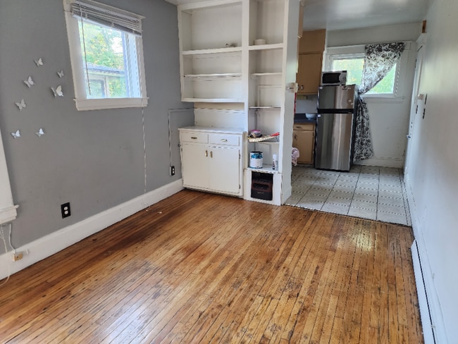 Photo - 720 N Park St Unidad 3