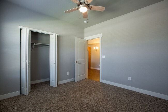 Photo - 5233 Boardwalk Dr