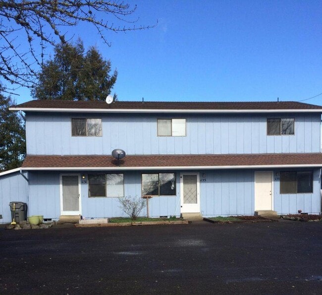 Photo - 1131 Applegate St