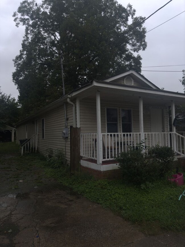 Photo - 657 2nd Ave