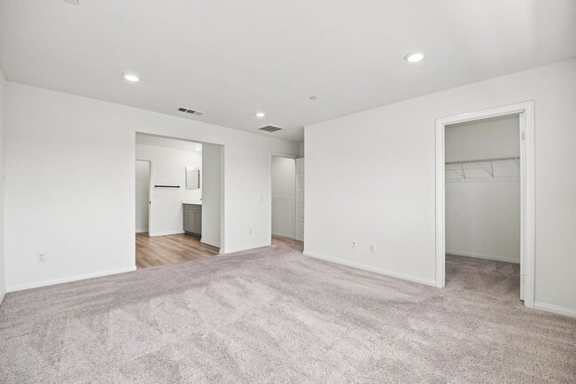 14053 Spurlock Ln Unit 4