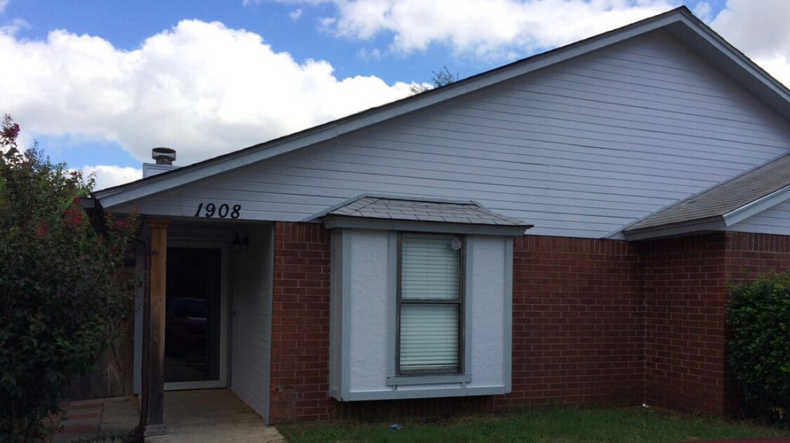 Photo - 1908 Christie Dr (Midwest City, OK)