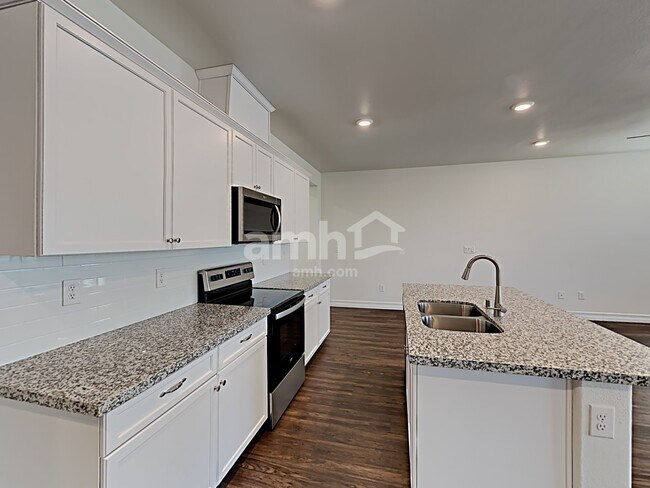 Photo - 1461 Golden Hour Ave