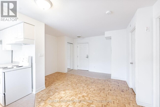 Photo - 1407 Dupont St Unit 107