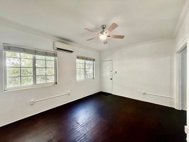 Photo - Lincoln Road Apartments