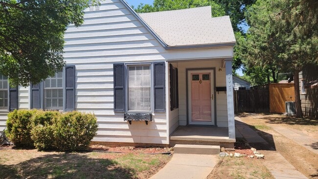 Photo - PRE -LEASING FOR AUGUST 1ST! Great College Rental! Beautiful Home Near Tech Campus!!