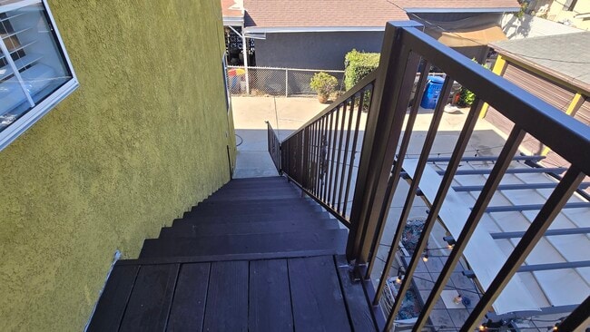 Photo - 3554 Locke Ave Unidad Locke