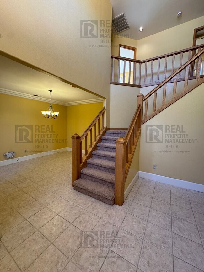 Photo - Waterfront Living in Canyon Lake! House